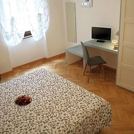 Casa Mia - No Reception Hotel Trento